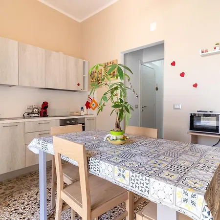 Dormiamoci Su Apartment Mottola