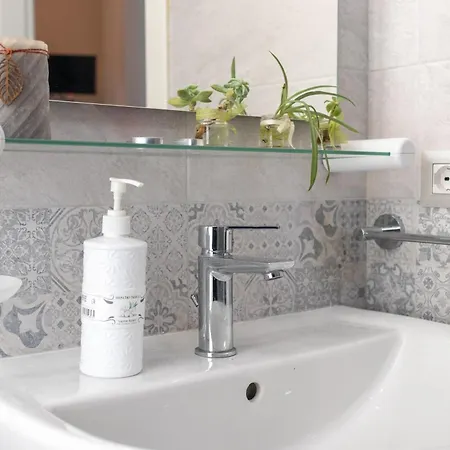 Dormiamoci Su Моттола